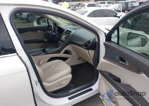 2019 Lincoln Nautilus Select z USA, uszkodzony, nr VIN 2LMPJ6K92KBL11196